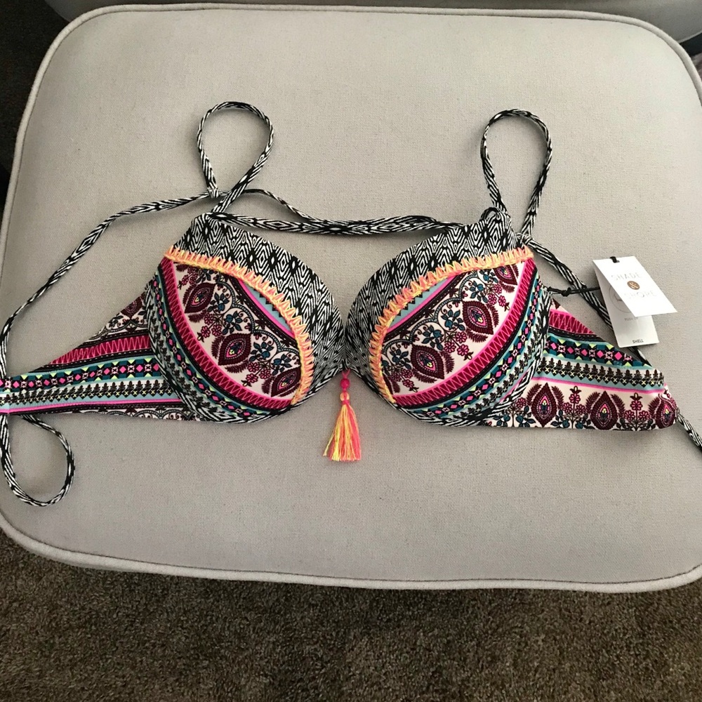 👙NWT- Shade & Shore Push Up Bikini Top